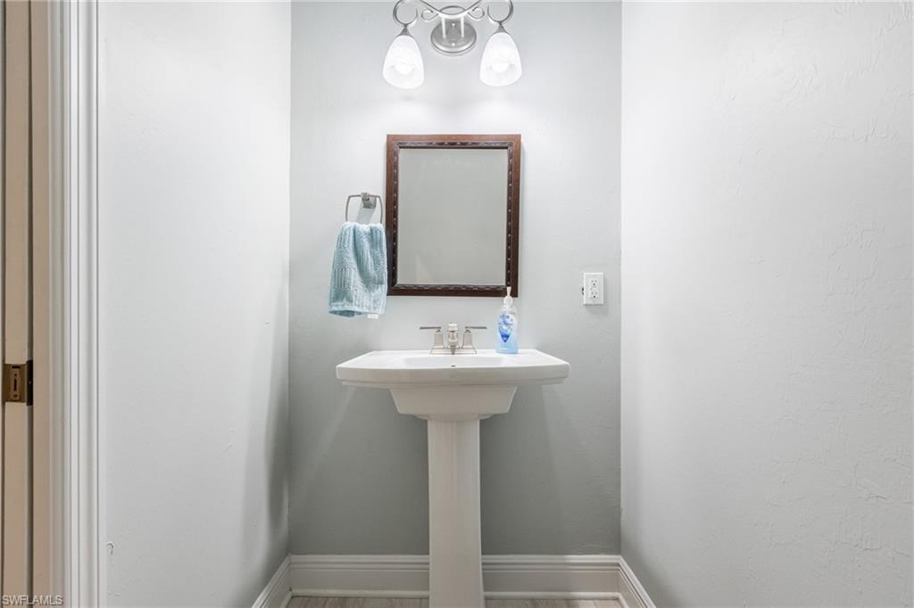 PALM TREE HARBORS - Residential