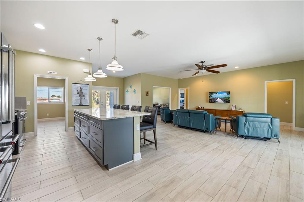 PALM TREE HARBORS - Residential