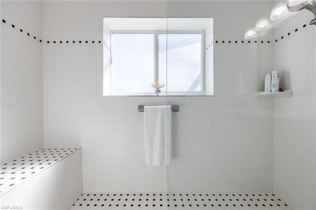 PALM TREE HARBORS - Residential