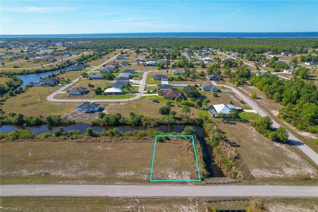 CAPE CORAL - Land