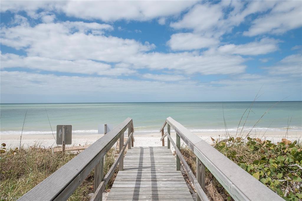 BAREFOOT BEACH - Residential