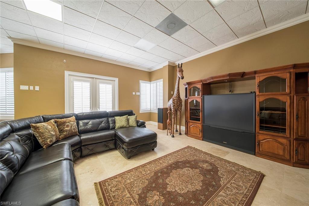 BAREFOOT BEACH - Residential