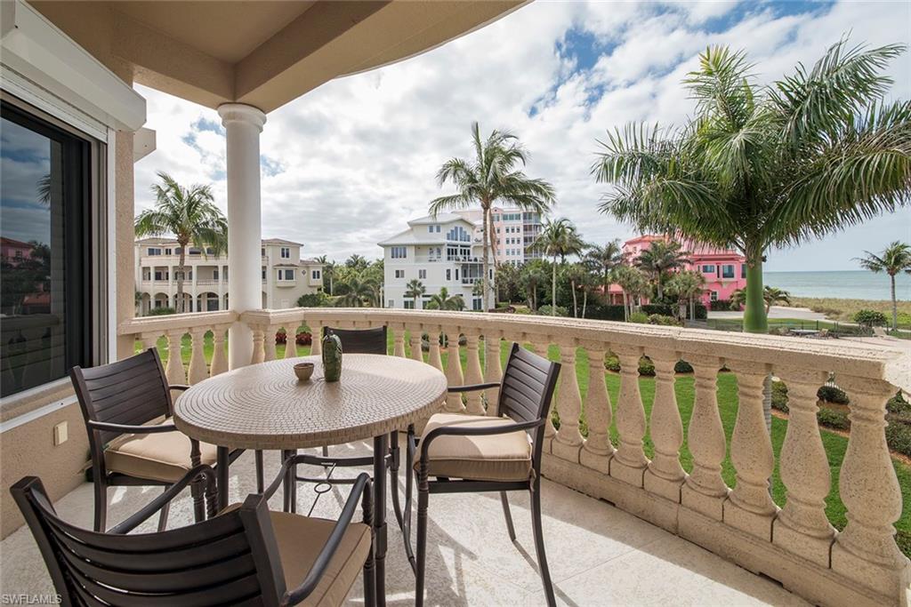 BAREFOOT BEACH - Residential