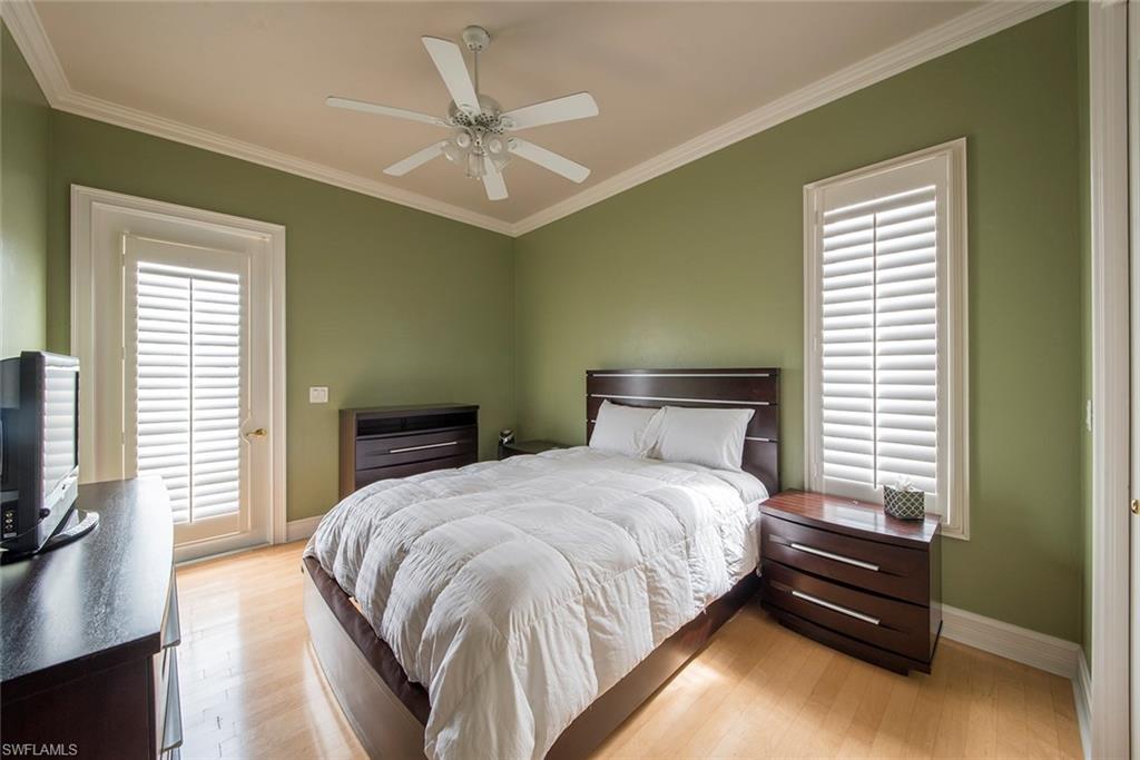 BAREFOOT BEACH - Residential