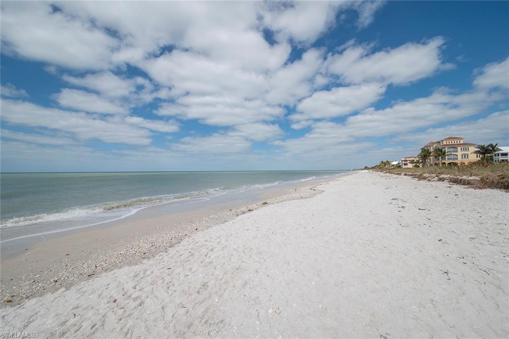 BAREFOOT BEACH - Residential