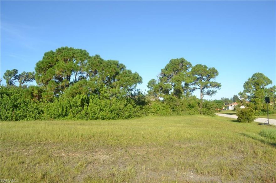 Ready To Build Corner Lot With Southern Exposure! Sort Ride To Schools, Golfing, Boat Ramp and Shopping!