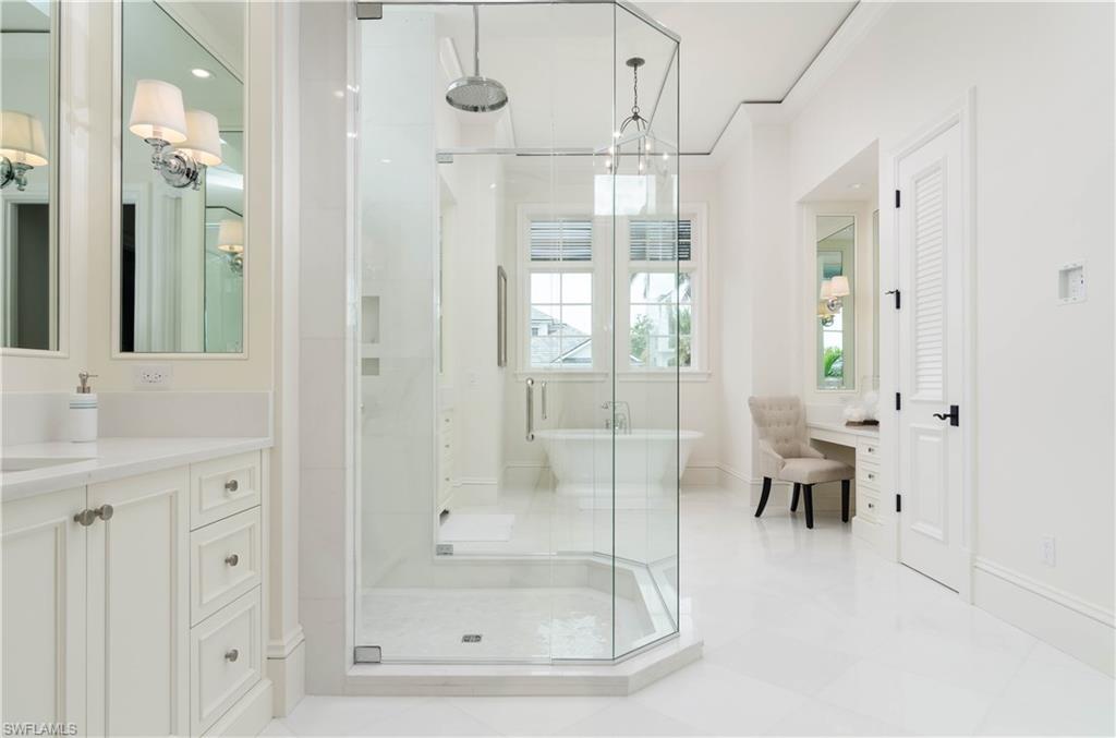 MOORINGS - Residential