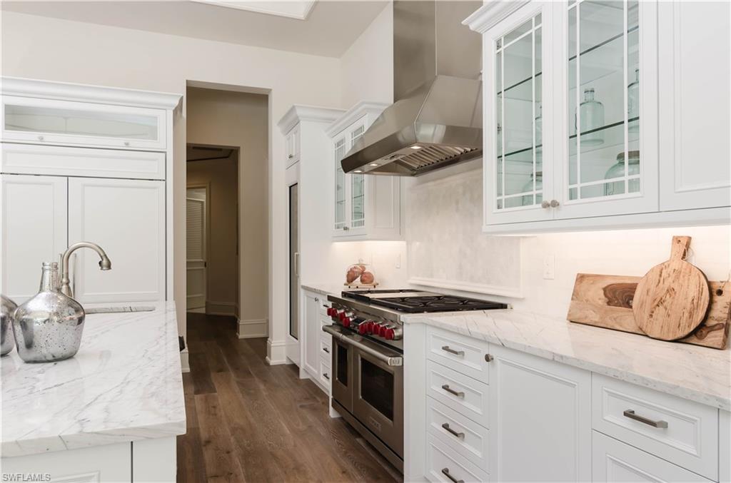 MOORINGS - Residential