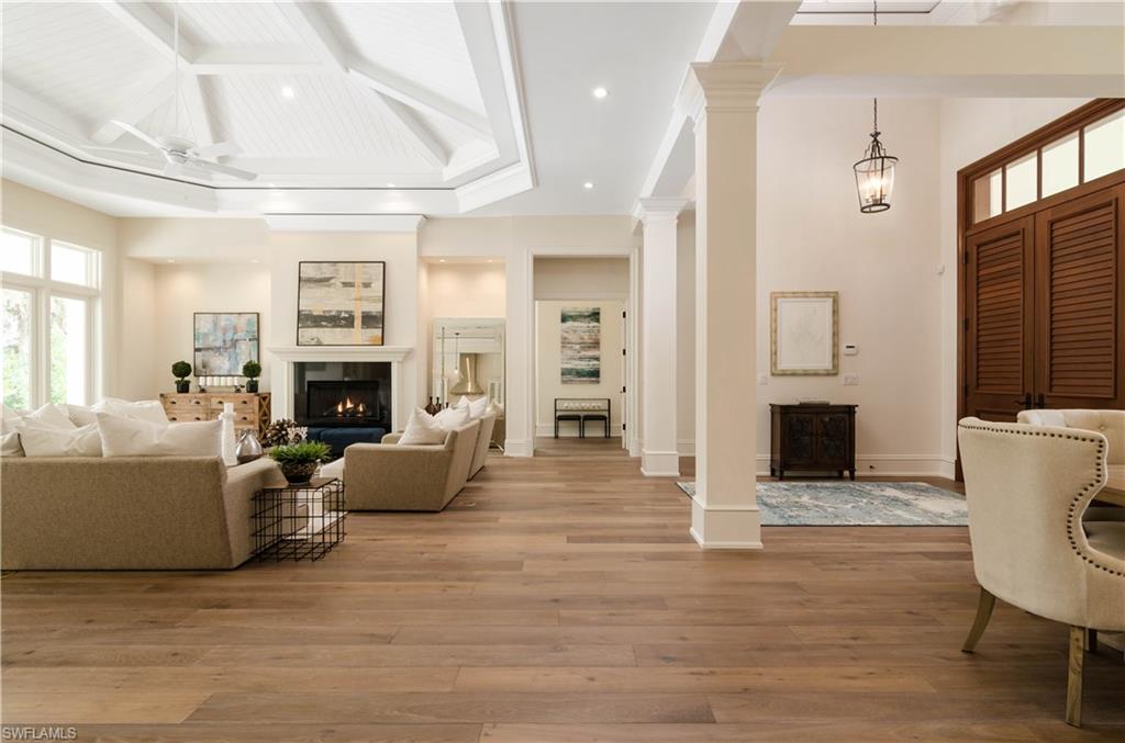 MOORINGS - Residential