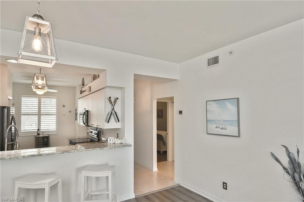 LAKESIDE GREEN - Residential