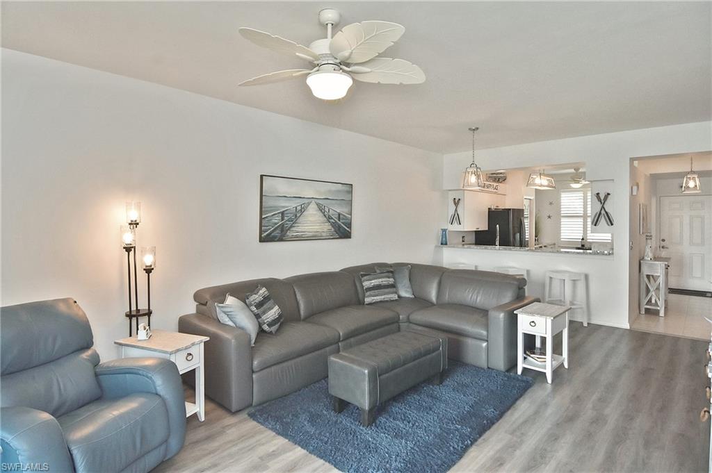 LAKESIDE GREEN - Residential