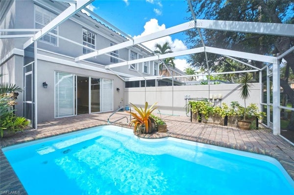 5729 COVE CIR APT 34, NAPLES, FL 34119 - Image 20945651590b0aeee4f86feff5d1ef9f/1850667597