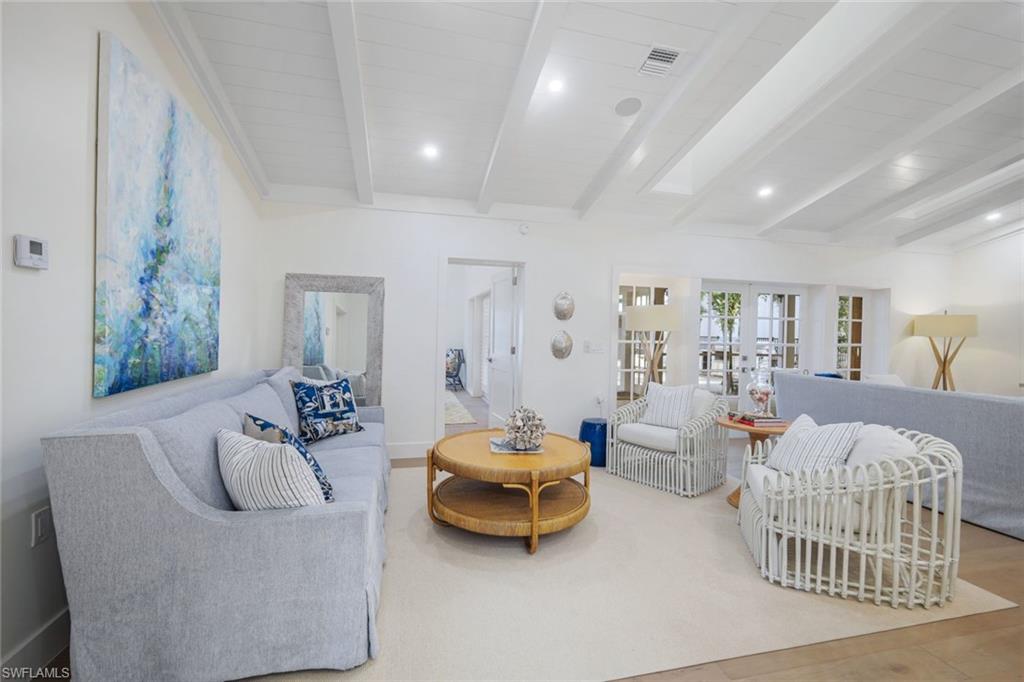 OLDE NAPLES - Residential Lease