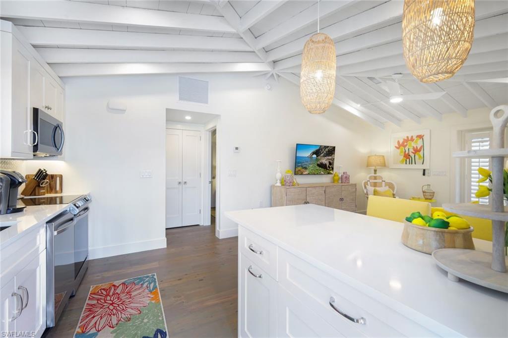 OLDE NAPLES - Residential Lease