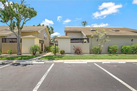 Townhouse in FORT MYERS FL 8401 Haven LN.jpg