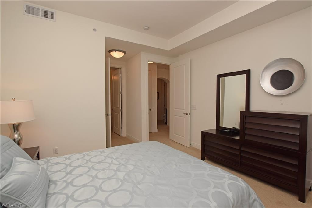 THE RESIDENCES AT COCONUT POINT - Residential