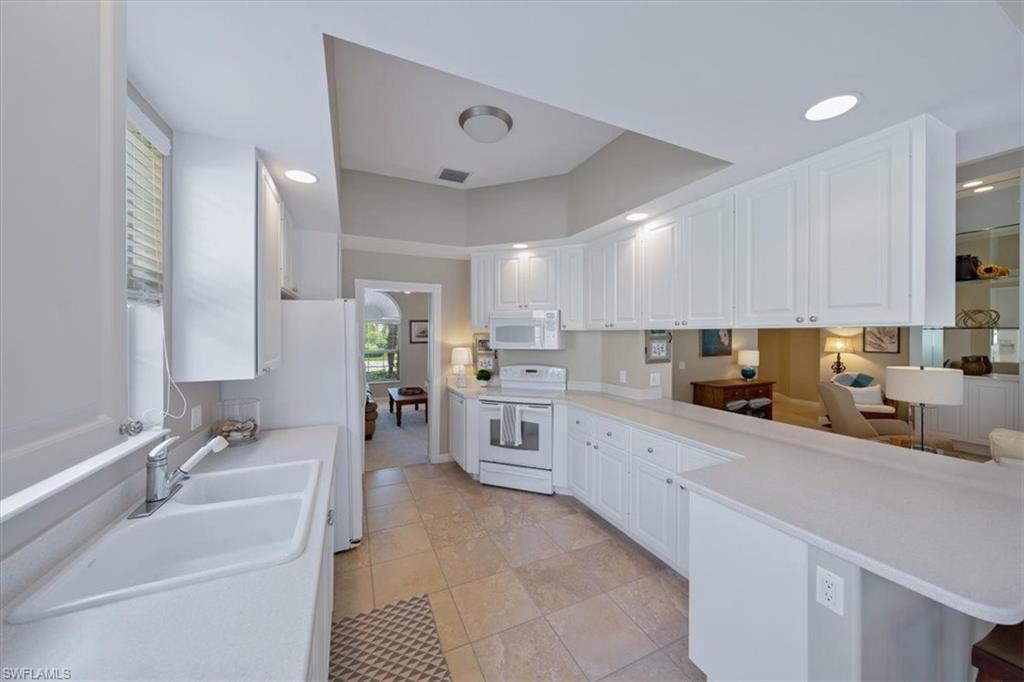 VILLAGE WALK OF BONITA SPRINGS - Residential