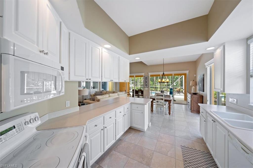 VILLAGE WALK OF BONITA SPRINGS - Residential