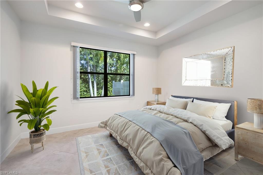 WHISPERING PALMS - Residential