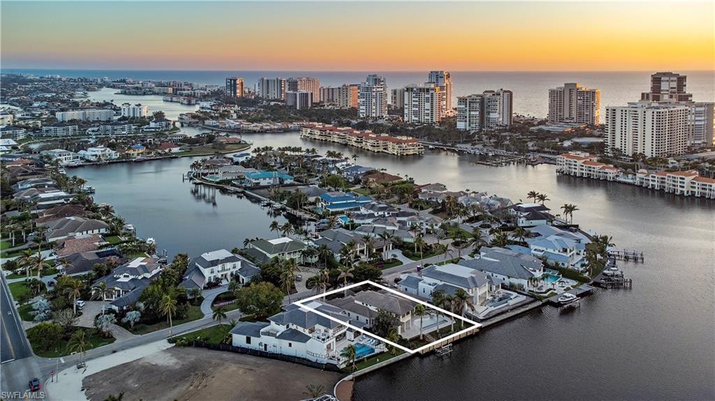 PARK SHORE - Residential