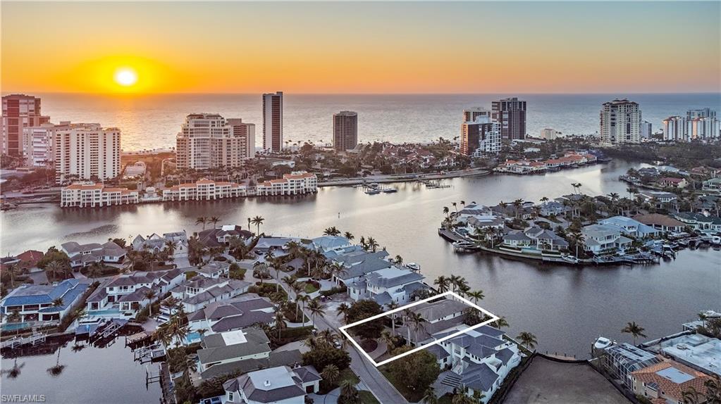 PARK SHORE - Residential