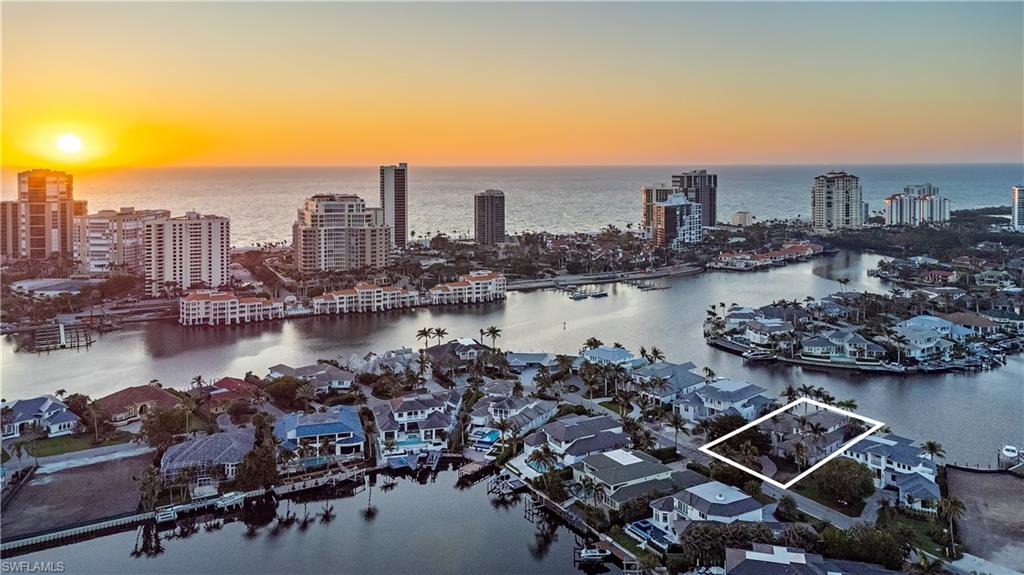 PARK SHORE - Residential