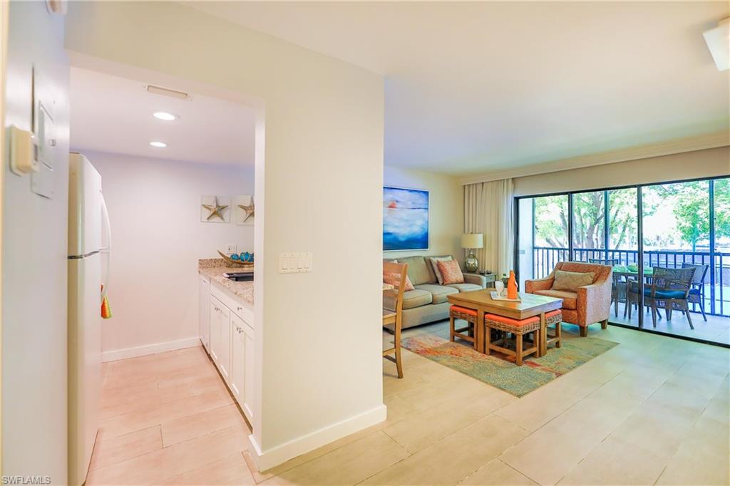 TENNIS VILLAS - Residential