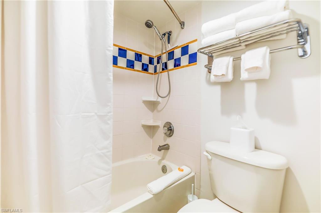 TENNIS VILLAS - Residential