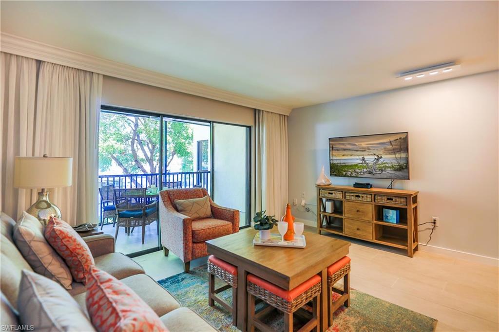 TENNIS VILLAS - Residential