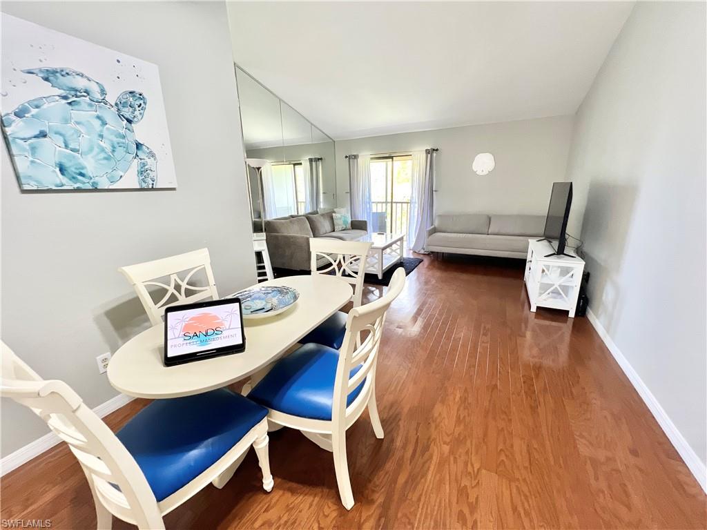 VILLAGES - Residential