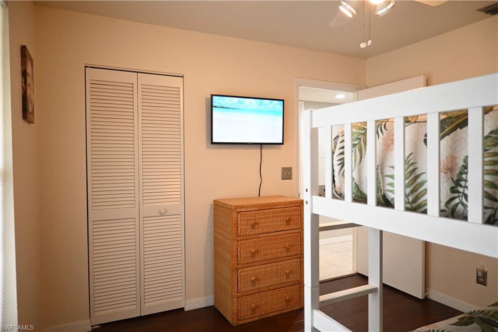 VILLAGES - Residential