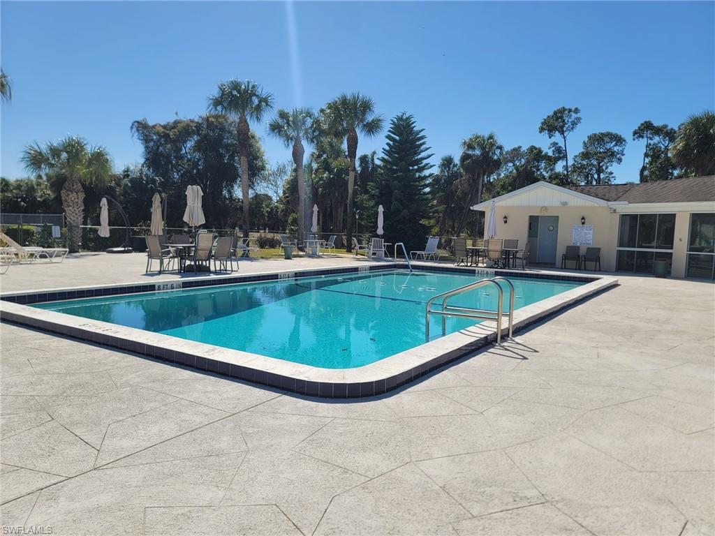 FAIRWAYS CONDO III - Residential Lease