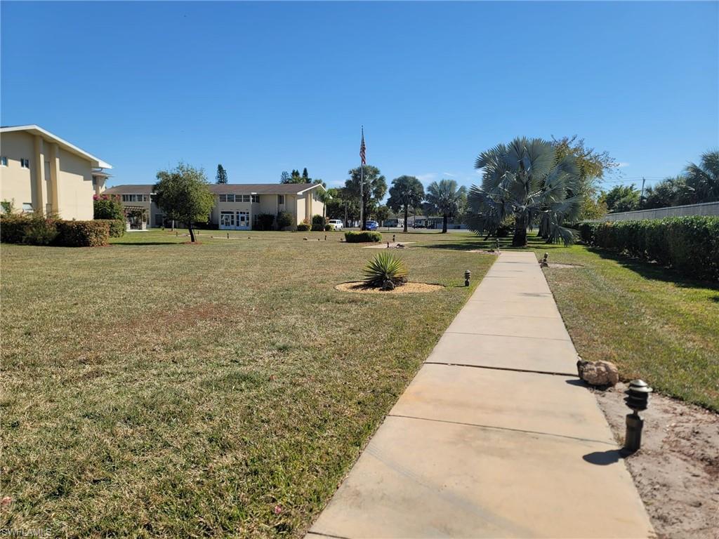 FAIRWAYS CONDO III - Residential Lease