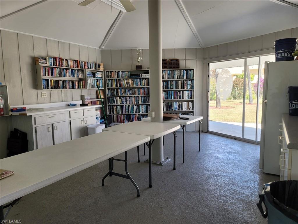 FAIRWAYS CONDO III - Residential Lease