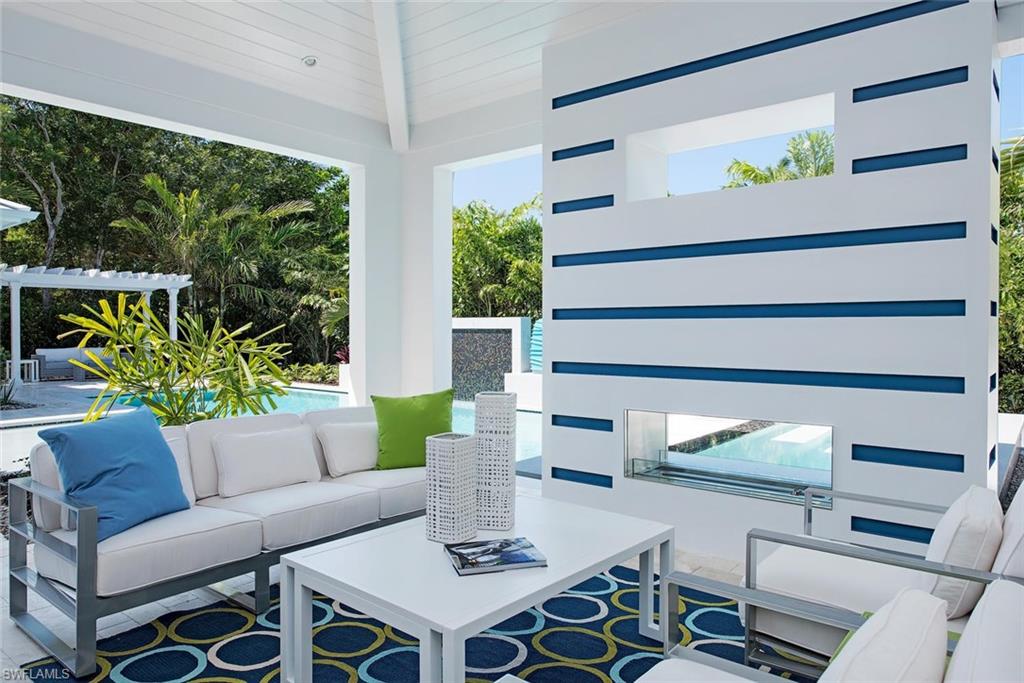 MOORINGS - Residential