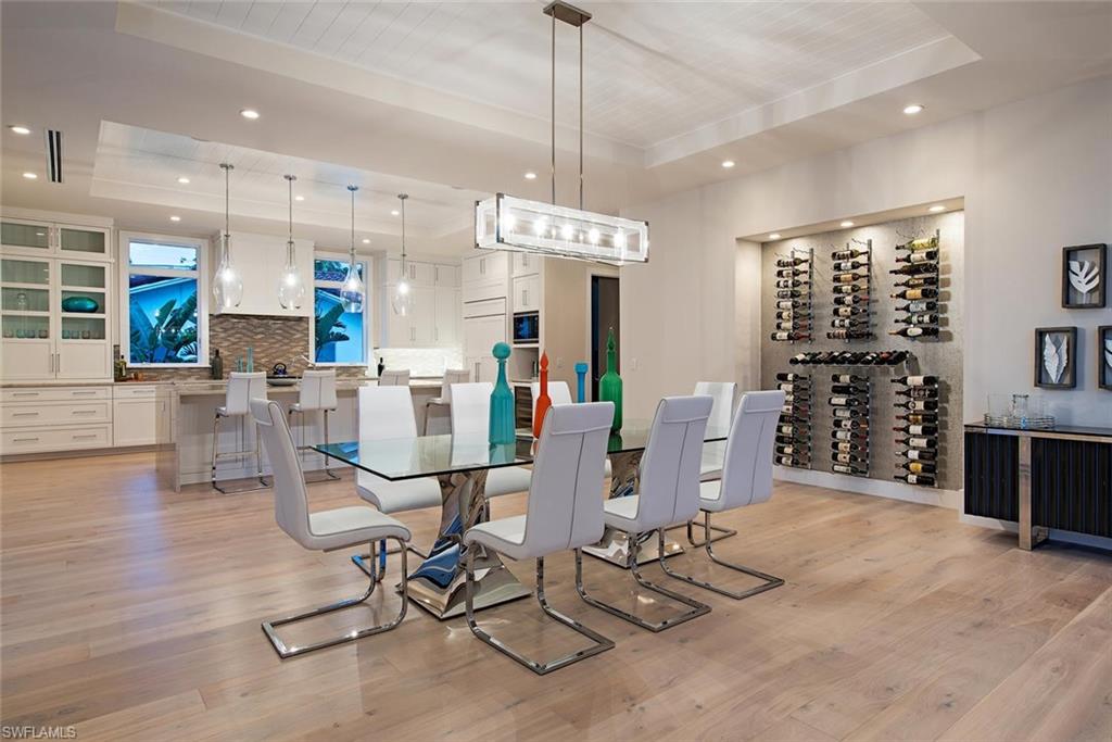 MOORINGS - Residential