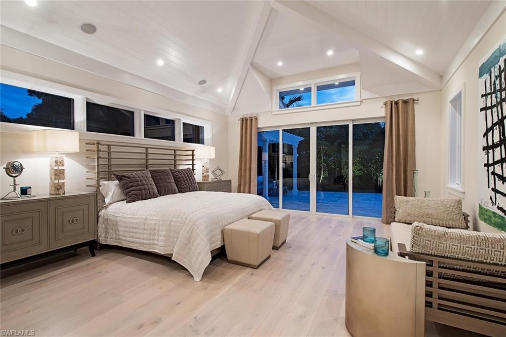 MOORINGS - Residential