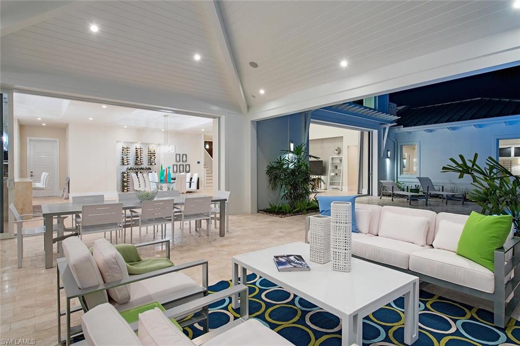 MOORINGS - Residential