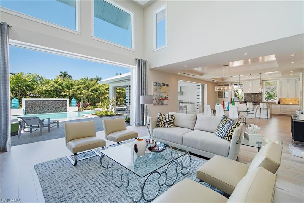 MOORINGS - Residential