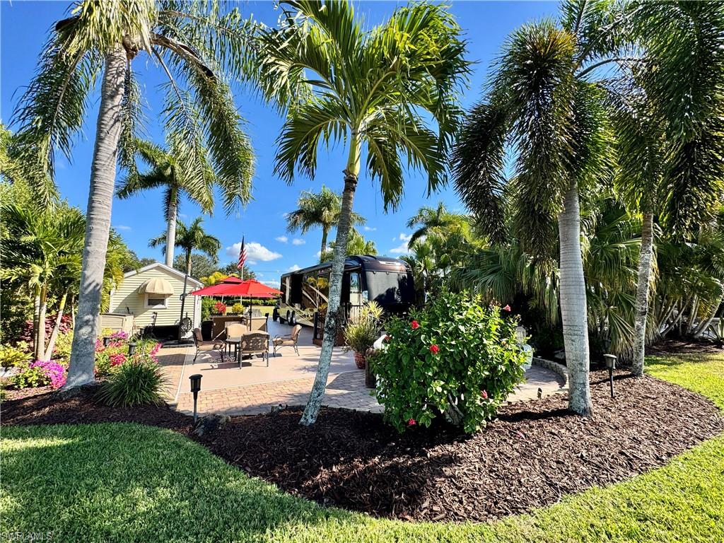 RIVERBEND MOTORCOACH RESORT - Land