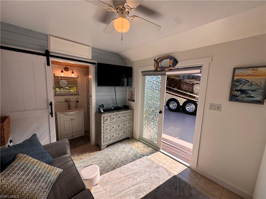 RIVERBEND MOTORCOACH RESORT - Land