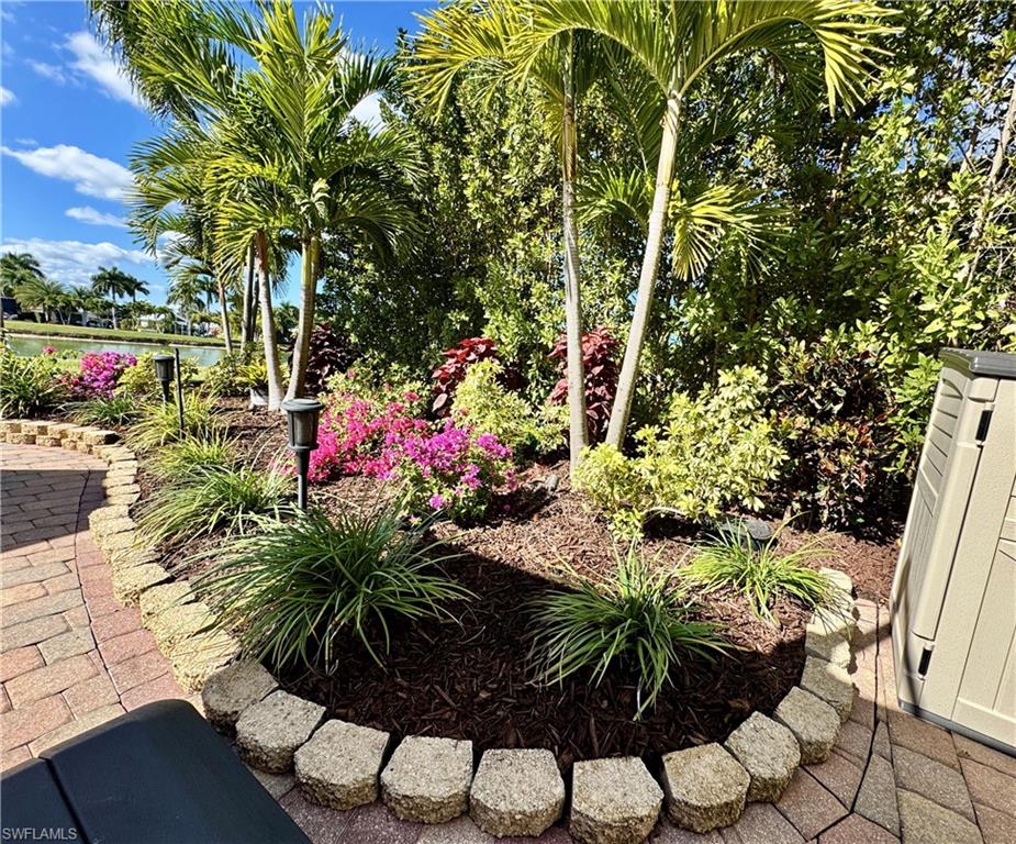 RIVERBEND MOTORCOACH RESORT - Land