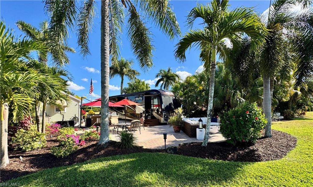 RIVERBEND MOTORCOACH RESORT - Land