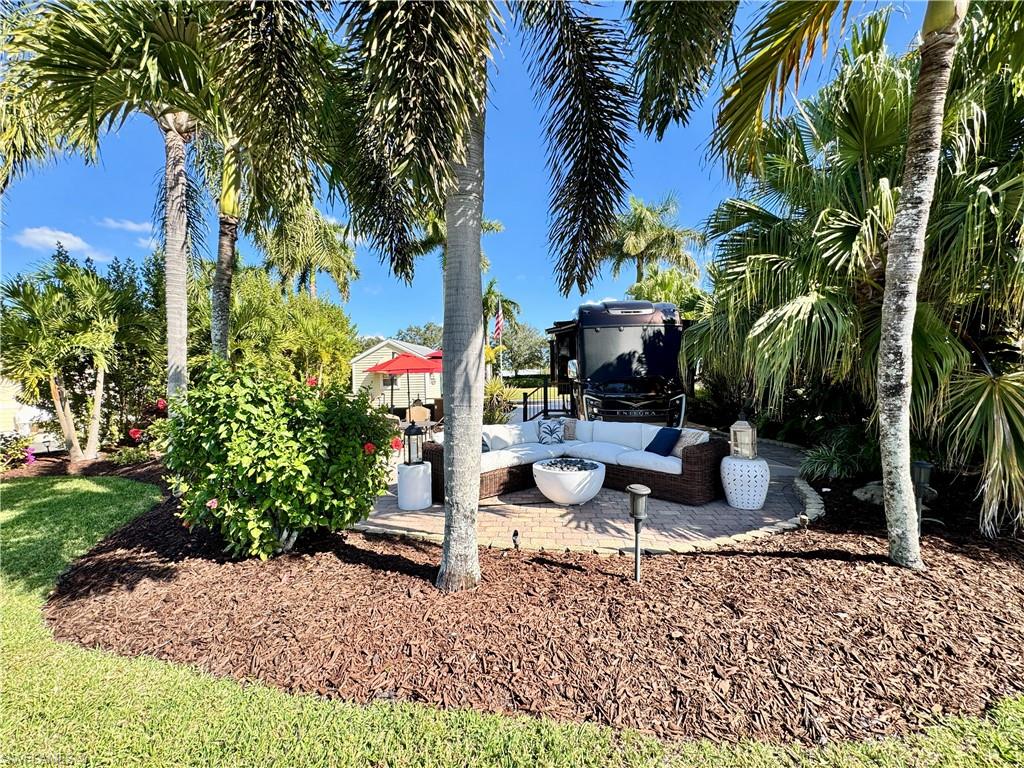 RIVERBEND MOTORCOACH RESORT - Land