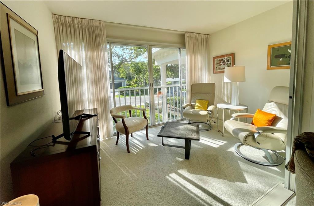 1900 Alamanda DR 204