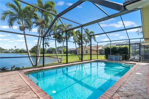 Photo of 10570 Regent CIR, NAPLES, FL 34109 (MLS # 226000578)