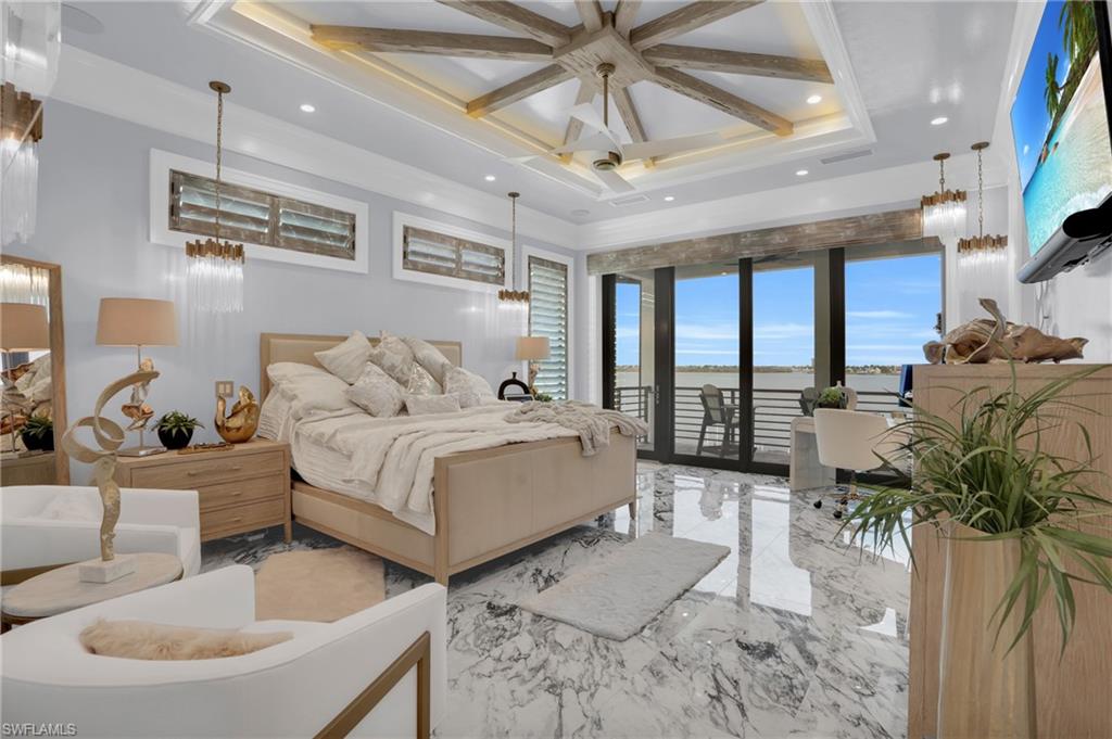 ISLAND SHORES - Residential