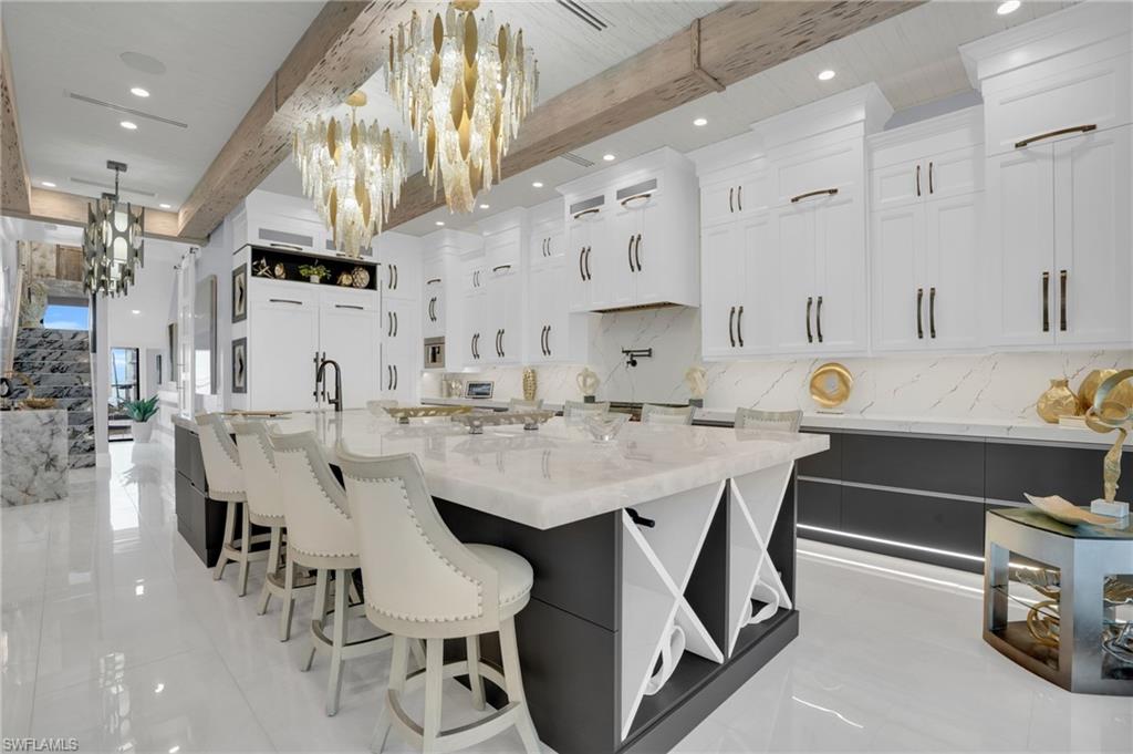 ISLAND SHORES - Residential