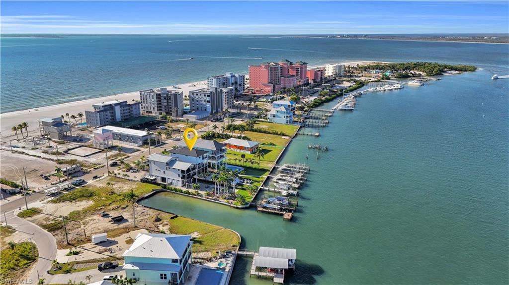 ISLAND SHORES - Residential