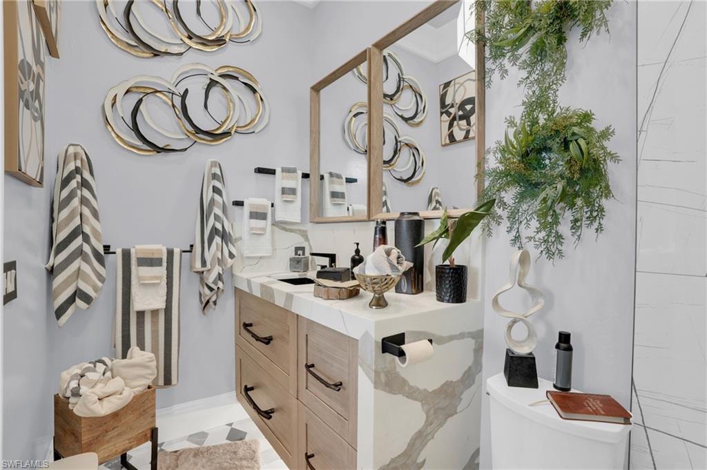 ISLAND SHORES - Residential